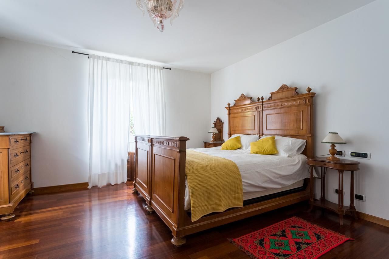Apartamento Una Terrazza Da Sogno By Rent All Como Carate Urio Exterior foto